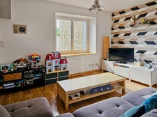 Maison vigneronne rénovée avec cachet – 3 chambres – Terrasse + dépendances – Chauriat
