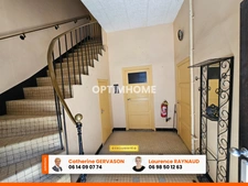 Maison à vendre 8 pièces - 6 chambres- terrain de 884 m2 - belle vue dégagée -LA ROCHE BLANCHE (63)