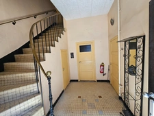 Maison à vendre 8 pièces - 6 chambres- terrain de 884 m2 - belle vue dégagée -LA ROCHE BLANCHE (63)