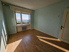 Belle Propriété Maison 101m2 4 pièces- terrain de 4095 m2 - PERIGNAT LES SARLIEVE (63)