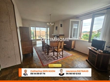 Maison à vendre 4 chambres- 2 garages- terrain 767 m2- LA ROCHE BLANCHE (63670)