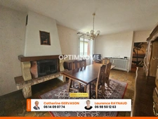 Maison à vendre 4 chambres- 2 garages- terrain 767 m2- LA ROCHE BLANCHE (63670)