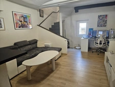 Maison de bourg -88m2 - 3 pièces - petite terrasse -   BEAUMONT (63110)