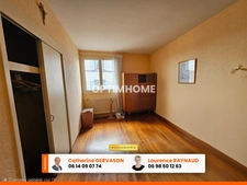 Maison à vendre 8 pièces - 6 chambres- terrain de 884 m2 - belle vue dégagée -LA ROCHE BLANCHE (63)