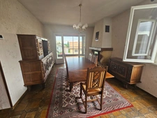 Maison à vendre 4 chambres- 2 garages- terrain 767 m2- LA ROCHE BLANCHE (63670)
