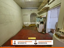 Maison à vendre 8 pièces - 6 chambres- terrain de 884 m2 - belle vue dégagée -LA ROCHE BLANCHE (63)