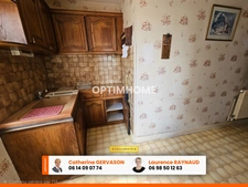 Maison à vendre 8 pièces - 6 chambres- terrain de 884 m2 - belle vue dégagée -LA ROCHE BLANCHE (63)