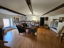 Superbe demeure de caractère en pierres – 220 m² habitables – Terrain, piscine, dépendances – CHAURIAT ( 63)