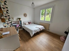 Maison à vendre 5 pièces- 167 m2 - 4 chambres-  PERIGNAT LES SARLIEVE (63)