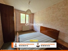 Maison à vendre 8 pièces - 6 chambres- terrain de 884 m2 - belle vue dégagée -LA ROCHE BLANCHE (63)