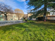 Superbe demeure de caractère en pierres – 220 m² habitables – Terrain, piscine, dépendances – CHAURIAT ( 63)