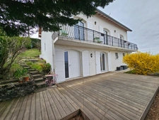 Maison à vendre 5 pièces- 167 m2 - 4 chambres-  PERIGNAT LES SARLIEVE (63)