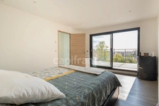 House for sale P6 FONTENAY SOUS BOIS (94) in the heart of Rigollots, 215 m² with wooded garden, terraces and balconies