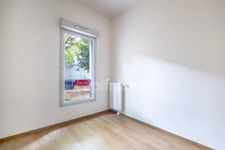 Appartement à vendre 3 pièces PANTIN (93) à proximité du métro, en rez-de-jardin avec terrasse arborée au sein d'un immeuble contemporain