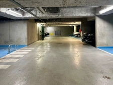Appartement à vendre 3 pièces PANTIN (93) à proximité du métro, en rez-de-jardin avec terrasse arborée au sein d'un immeuble contemporain