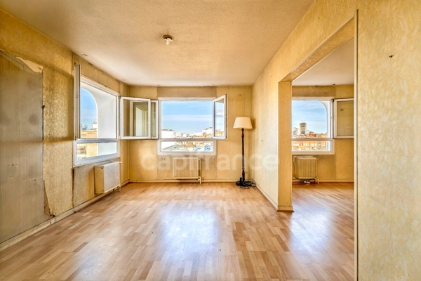 Appartement à vendre 4 pièces PARIS 20EME ARRONDISSEMENT (75) - à rénover 