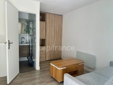 Appartement à louer 1 pièces PARIS 18EME ARRONDISSEMENT (75)