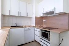 Appartement à vendre 3 pièces PANTIN (93) à proximité du métro, en rez-de-jardin avec terrasse arborée au sein d'un immeuble contemporain
