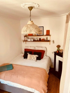 Appartement à louer 3 pièces PARIS 20EME ARRONDISSEMENT (75) en excellent état avec balcon au 6eme étage