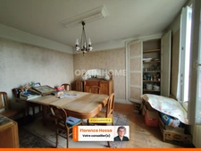 Maison à rénover avec sous-sol et vue imprenable sur la campagne