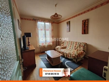 À Louer Appartement 2 Pièces Rénové et Meublé au Centre-Ville de Gueugnon