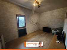 ? Charmante maison mitoyenne rénovée avec goût – aucun travaux à prévoir ! Saint-Vallier 71
