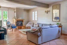 Maison familiale de 5 chambres à Savonnières – 157 m² habitables sur 1 225 m² de terrain