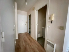 TOURS CENTRE – STUDIO 30 M² LIBRE – PARKING ET CAVE – RÉSIDENCE SERVICES SENIORS L’ORANGERIE