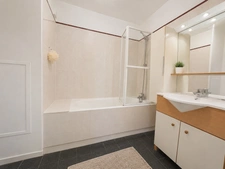 Appartement à vendre 4 pièces SAINT CYR SUR LOIRE (37)