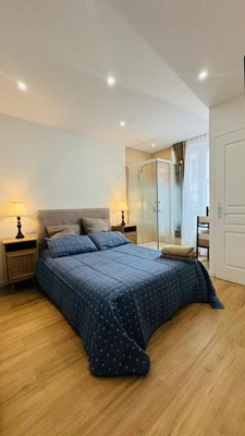 Un cocon lumineux et élégant au cœur du 18ᵉ arrondissement de Paris