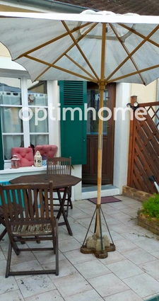 Appartement duplex avec jardinet à Thomery, à 5 km de Fontainebleau.