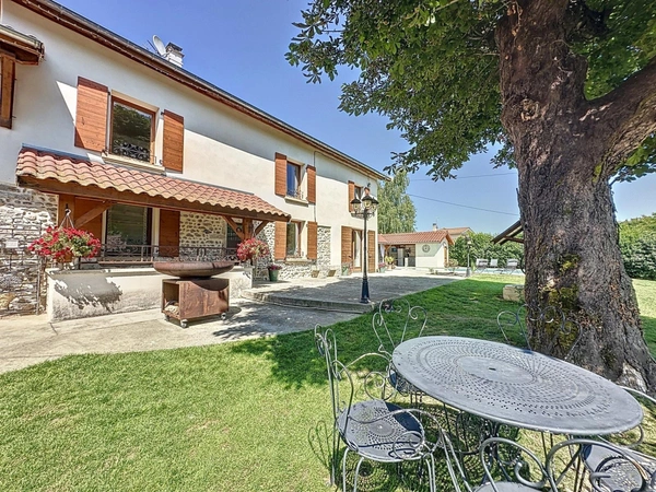 Maison à vendre 10 pièces MONTCARRA (38)