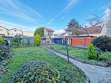 EAUBONNE - Charmante Maison Individuelle 4/5 Pièces avec Grand Jardin et Dépendances Potentielles
