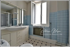 Idéal investisseur. Saint Pourcain, Maison de ville, 3 pièces, 75 m2, grenier, caves