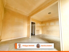 Appartement centre ville T2 de 54.6m2, au 2ème étage, cave