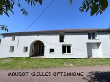 Vaste demeure de 326 m² au calme : volumes exceptionnels et potentiel unique – Proche Épinal