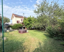 Maison familiale d'exception à Golbey (238 m²) : Espace, confort moderne et autonomie énergétique
