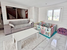 Maison traditionnelle offrant 5 chambres