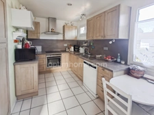 127 m² rénovés avec goût – Vie de plain-pied et jardin clos