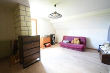 MAISON TRADITIONNELLE SUR SOUS SOL TOTAL offrant 4 CHAMBRES