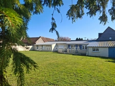 PROPRIETE OFFRANT 2 MAISONS ET DE BELLES PRESTATIONS