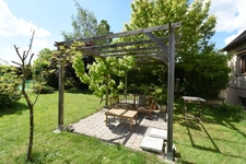 MAISON TRADITIONNELLE SUR SOUS SOL TOTAL offrant 4 CHAMBRES