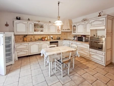 Maison de plain-pied offrant 162 m² habitables
