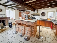 FERMETTE ENTIEREMENT RENOVEE BEAU POTENTIEL