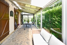 MAISON TRADITIONNELLE SUR SOUS SOL TOTAL offrant 4 CHAMBRES