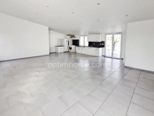 PROPRIETE OFFRANT 2 MAISONS ET DE BELLES PRESTATIONS