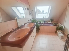 MAISON OFFRANT 6 CHAMBRES SUR SOUS SOL TOTAL