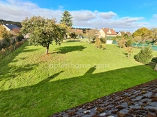 LONGERE DE 170 M² HABITABLES A RENOVER sur un beau terrain de 2000 m² divisible et constructible