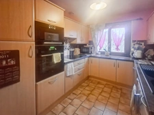 MAISON OFFRANT 6 CHAMBRES SUR SOUS SOL TOTAL