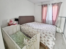 Maison traditionnelle offrant 5 chambres